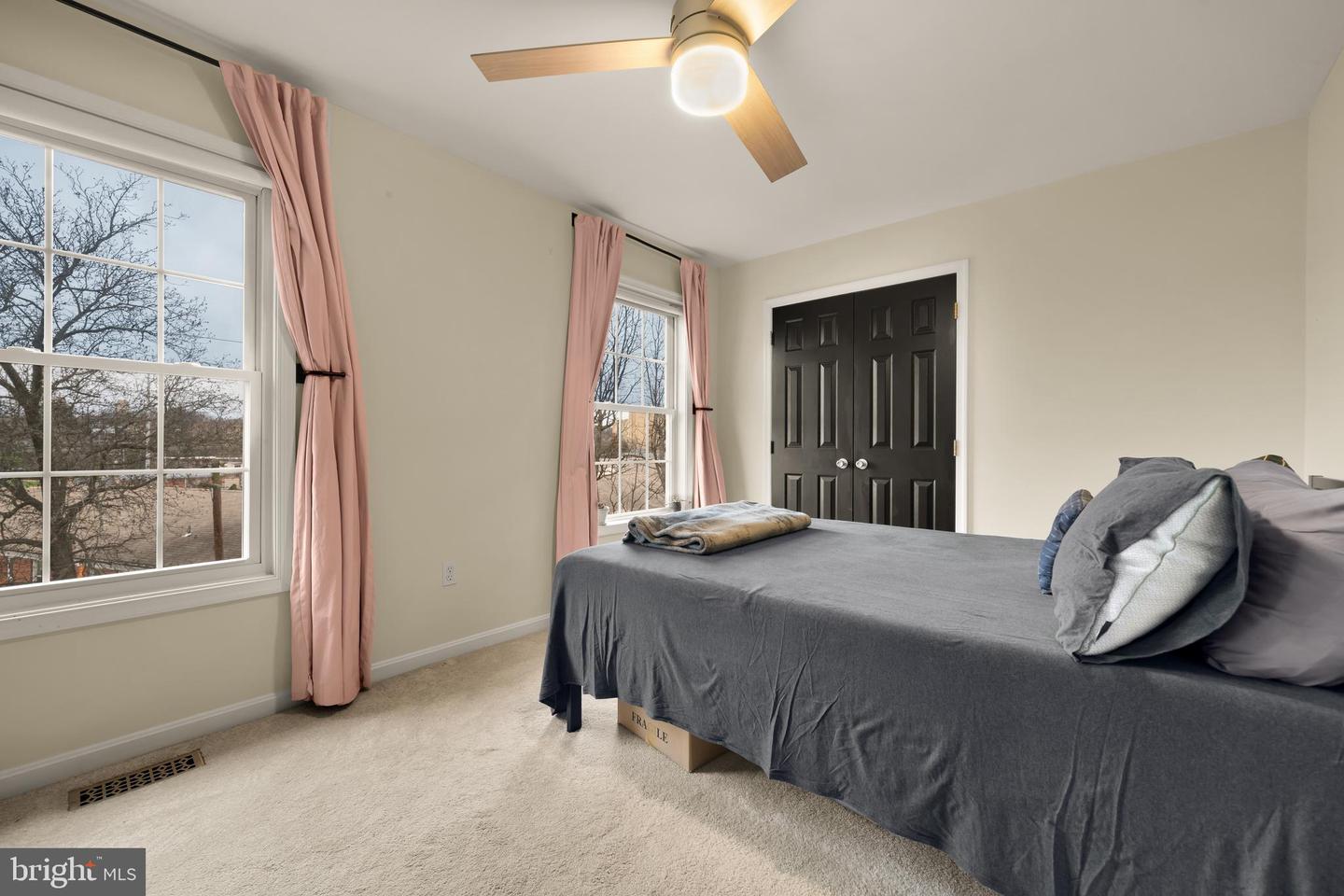 1636 S TAYLOR ST, ARLINGTON, Virginia 22204, 3 Bedrooms Bedrooms, ,2 BathroomsBathrooms,Residential,For sale,1636 S TAYLOR ST,VAAR2069240 MLS # VAAR2069240