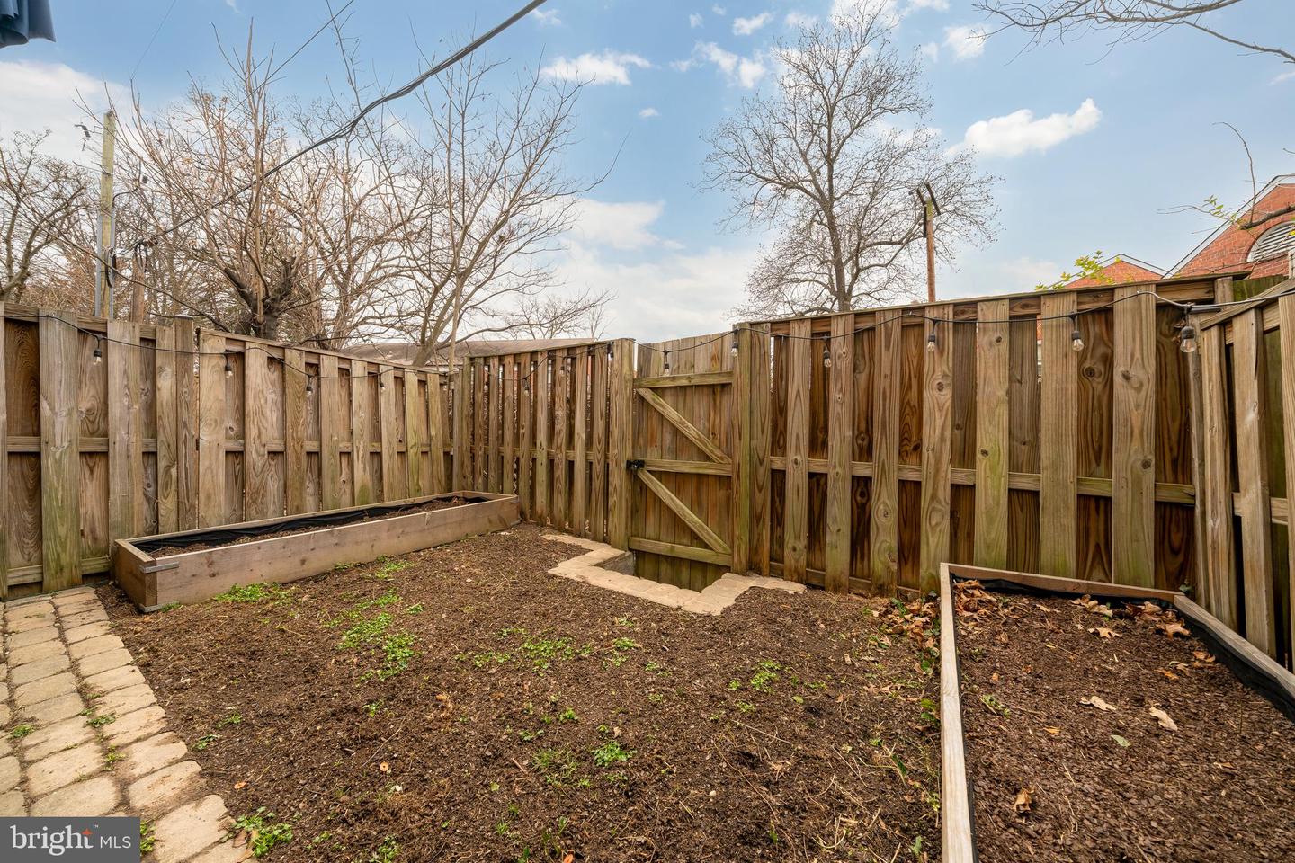 1636 S TAYLOR ST, ARLINGTON, Virginia 22204, 3 Bedrooms Bedrooms, ,2 BathroomsBathrooms,Residential,For sale,1636 S TAYLOR ST,VAAR2069240 MLS # VAAR2069240