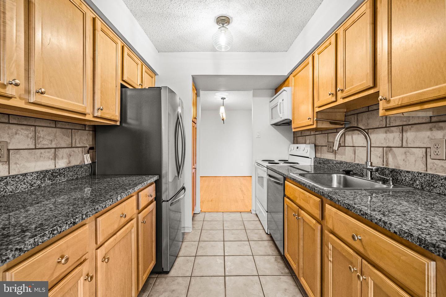 4500 S FOUR MILE RUN DR S #910, ARLINGTON, Virginia 22204, 1 Bedroom Bedrooms, ,1 BathroomBathrooms,Residential,For sale,4500 S FOUR MILE RUN DR S #910,VAAR2069306 MLS # VAAR2069306