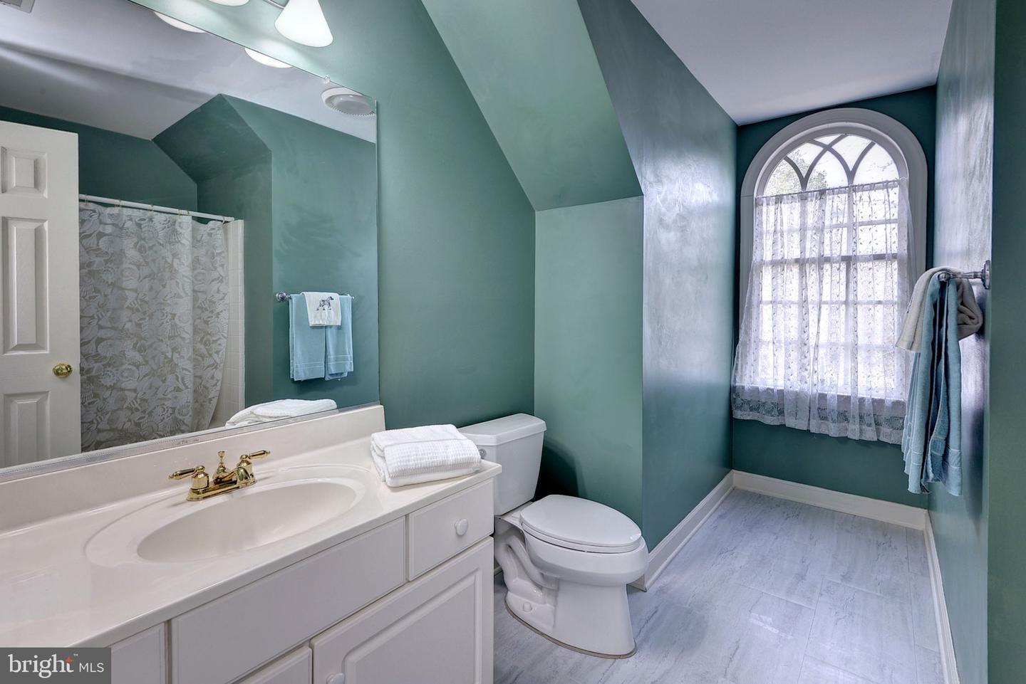 110 WORKINGTON, WILLIAMSBURG, Virginia 23188, 4 Bedrooms Bedrooms, 9 Rooms Rooms,4 BathroomsBathrooms,Residential,For sale,110 WORKINGTON,VAJC2000606 MLS # VAJC2000606