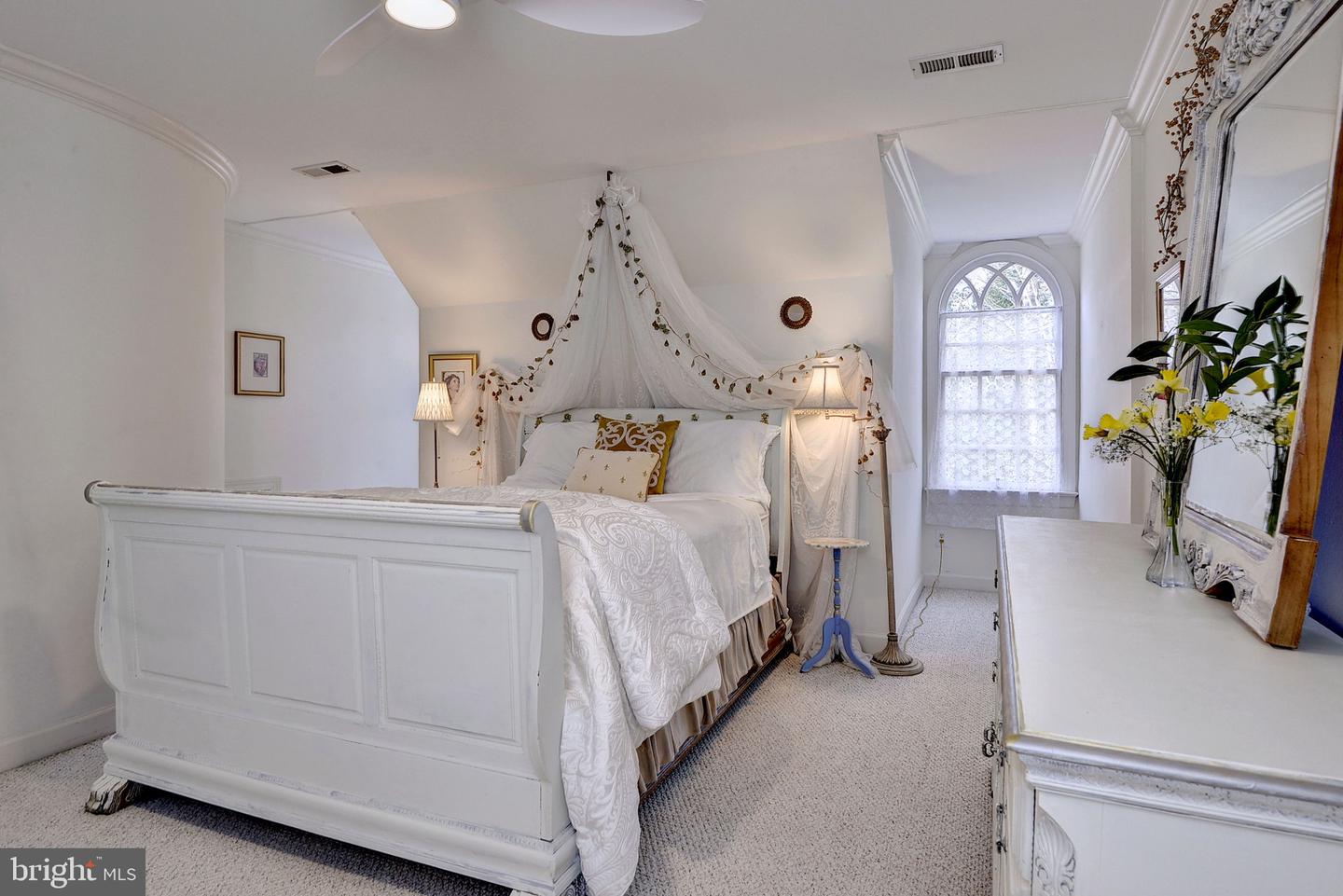 110 WORKINGTON, WILLIAMSBURG, Virginia 23188, 4 Bedrooms Bedrooms, 9 Rooms Rooms,4 BathroomsBathrooms,Residential,For sale,110 WORKINGTON,VAJC2000606 MLS # VAJC2000606