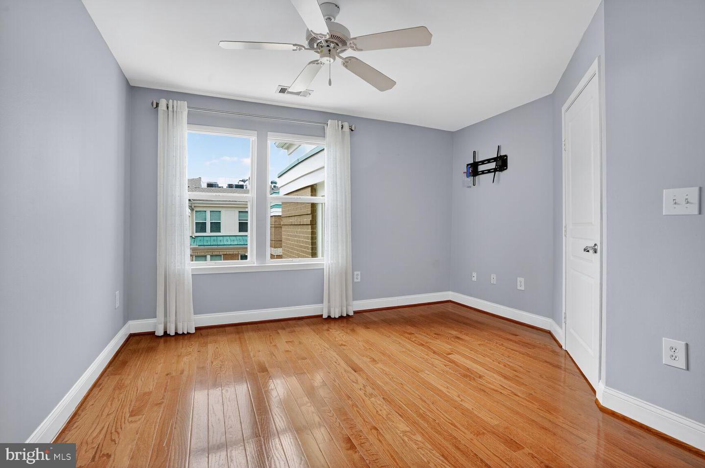 12000 MARKET ST #490, RESTON, Virginia 20190, 3 Bedrooms Bedrooms, 6 Rooms Rooms,3 BathroomsBathrooms,Residential,For sale,12000 MARKET ST #490,VAFX2292954 MLS # VAFX2292954