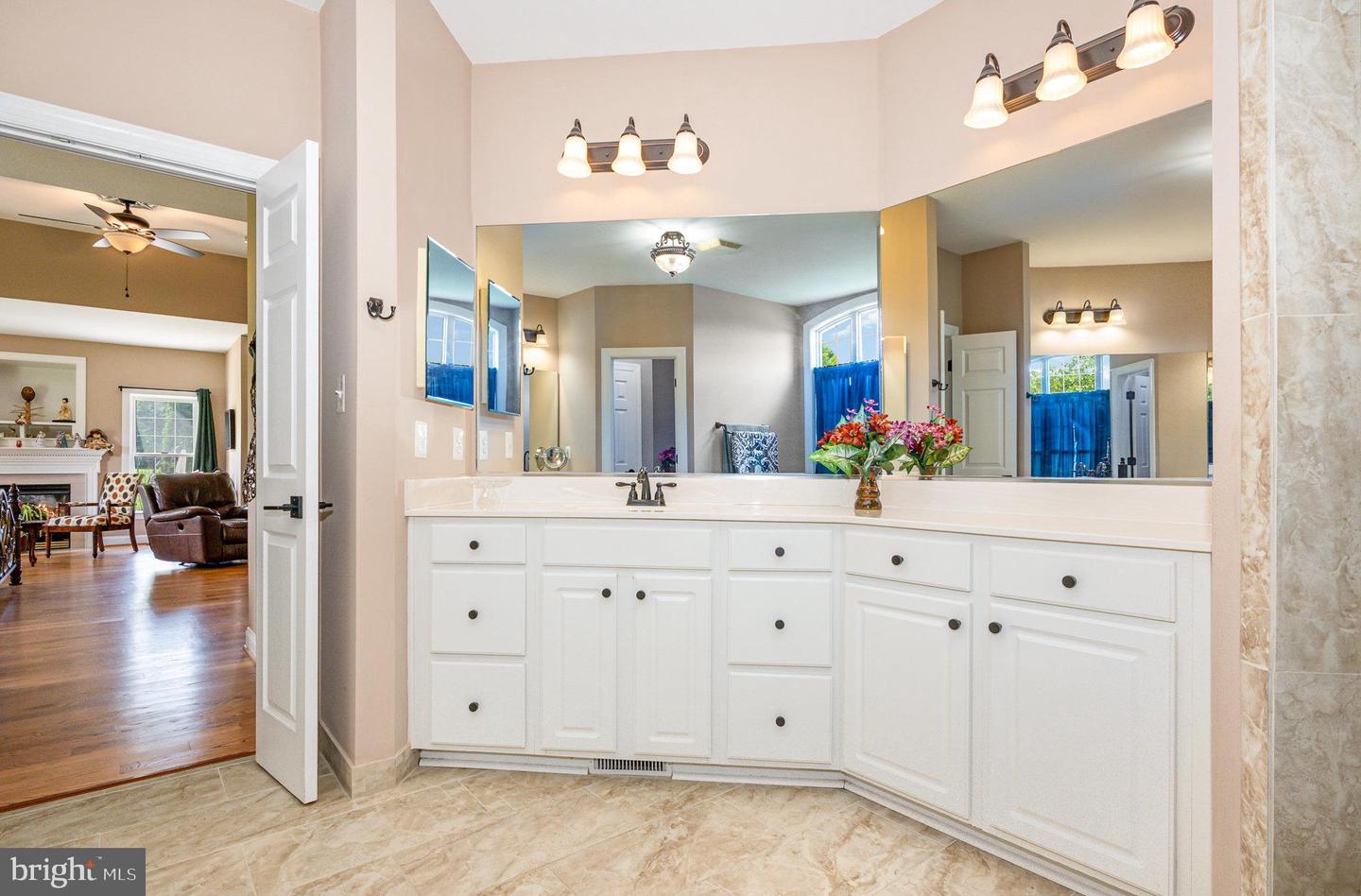 5 SMALL BEAR CT, STAFFORD, Virginia 22556, 5 Bedrooms Bedrooms, ,4 BathroomsBathrooms,Residential,For sale,5 SMALL BEAR CT,VAST2046486 MLS # VAST2046486