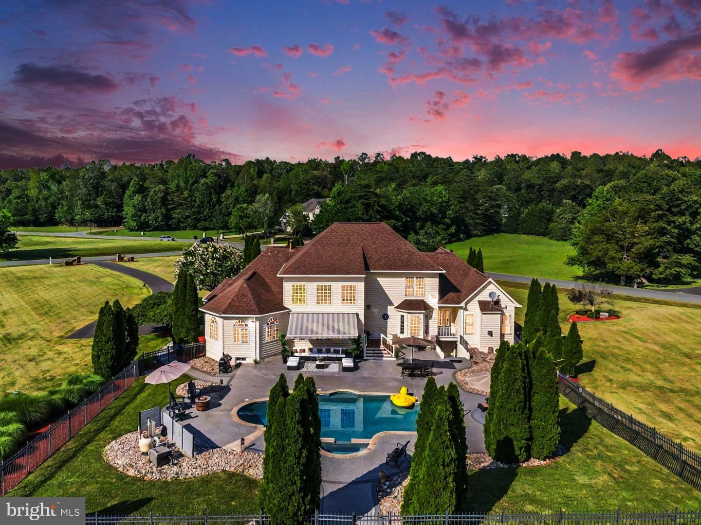 5 SMALL BEAR CT, STAFFORD, Virginia 22556, 5 Bedrooms Bedrooms, ,4 BathroomsBathrooms,Residential,For sale,5 SMALL BEAR CT,VAST2046486 MLS # VAST2046486