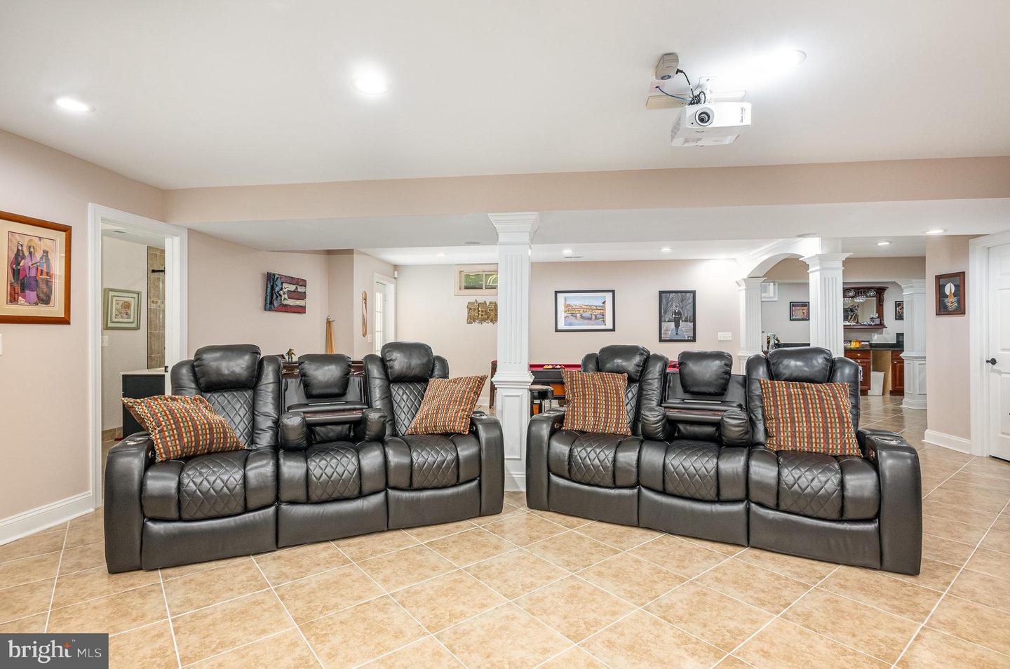 5 SMALL BEAR CT, STAFFORD, Virginia 22556, 5 Bedrooms Bedrooms, ,4 BathroomsBathrooms,Residential,For sale,5 SMALL BEAR CT,VAST2046486 MLS # VAST2046486