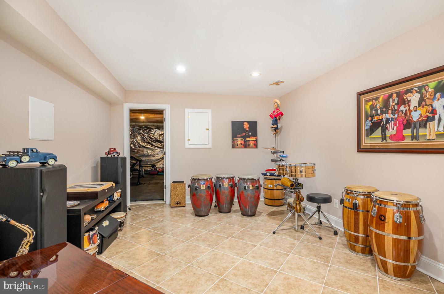 5 SMALL BEAR CT, STAFFORD, Virginia 22556, 5 Bedrooms Bedrooms, ,4 BathroomsBathrooms,Residential,For sale,5 SMALL BEAR CT,VAST2046486 MLS # VAST2046486