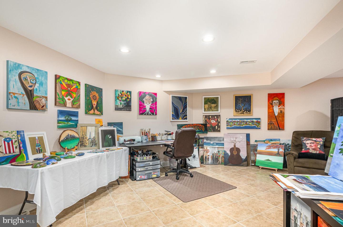 5 SMALL BEAR CT, STAFFORD, Virginia 22556, 5 Bedrooms Bedrooms, ,4 BathroomsBathrooms,Residential,For sale,5 SMALL BEAR CT,VAST2046486 MLS # VAST2046486