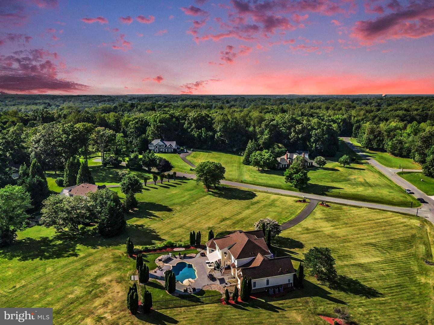 5 SMALL BEAR CT, STAFFORD, Virginia 22556, 5 Bedrooms Bedrooms, ,4 BathroomsBathrooms,Residential,For sale,5 SMALL BEAR CT,VAST2046486 MLS # VAST2046486