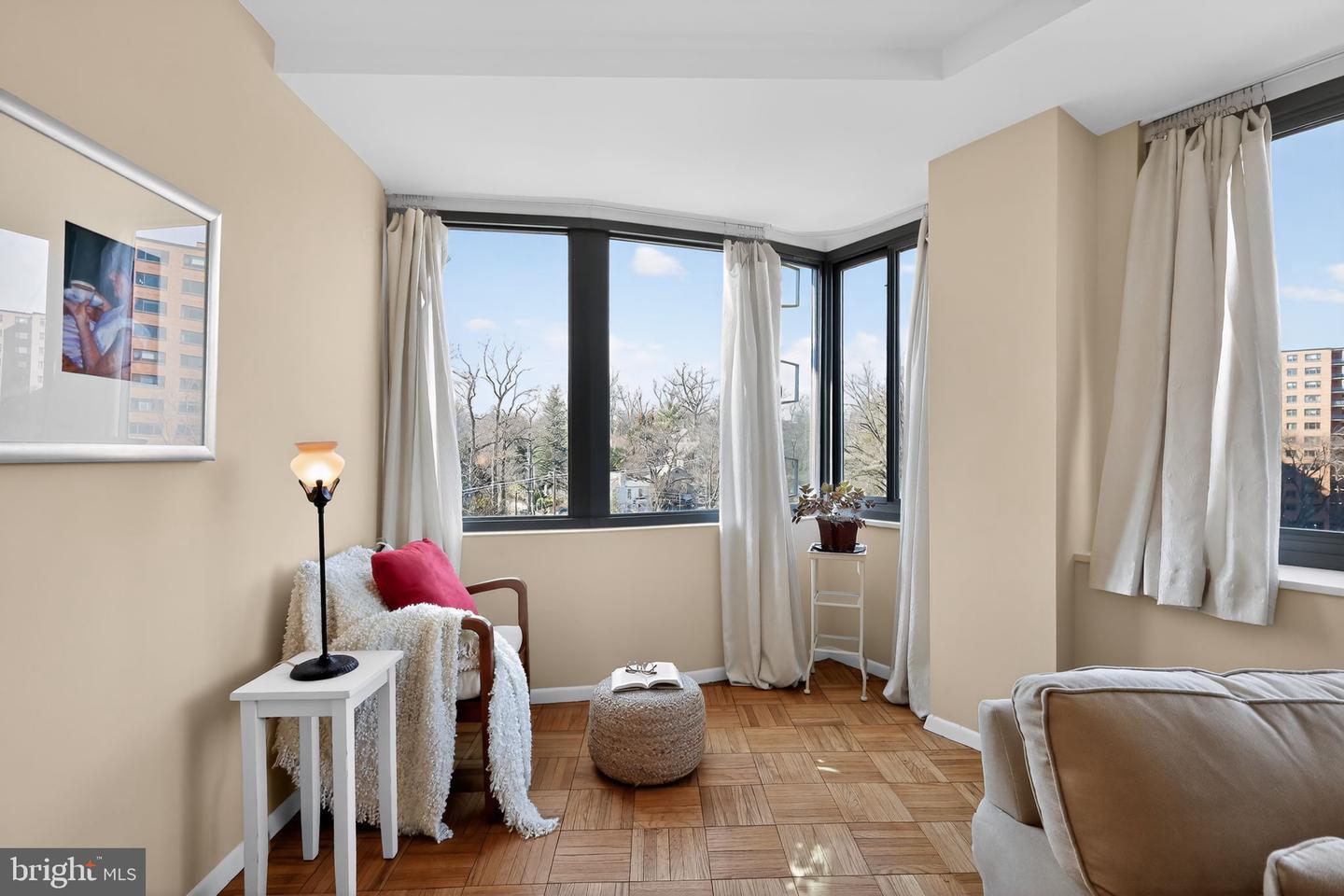 4200 CATHEDRAL AVE NW #1001, WASHINGTON, District Of Columbia 20016, 2 Bedrooms Bedrooms, 5 Rooms Rooms,1 BathroomBathrooms,Residential,For sale,4200 CATHEDRAL AVE NW #1001,DCDC2248142 MLS # DCDC2248142