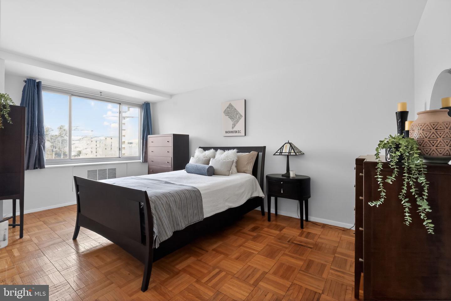 4200 CATHEDRAL AVE NW #1001, WASHINGTON, District Of Columbia 20016, 2 Bedrooms Bedrooms, 5 Rooms Rooms,1 BathroomBathrooms,Residential,For sale,4200 CATHEDRAL AVE NW #1001,DCDC2248142 MLS # DCDC2248142