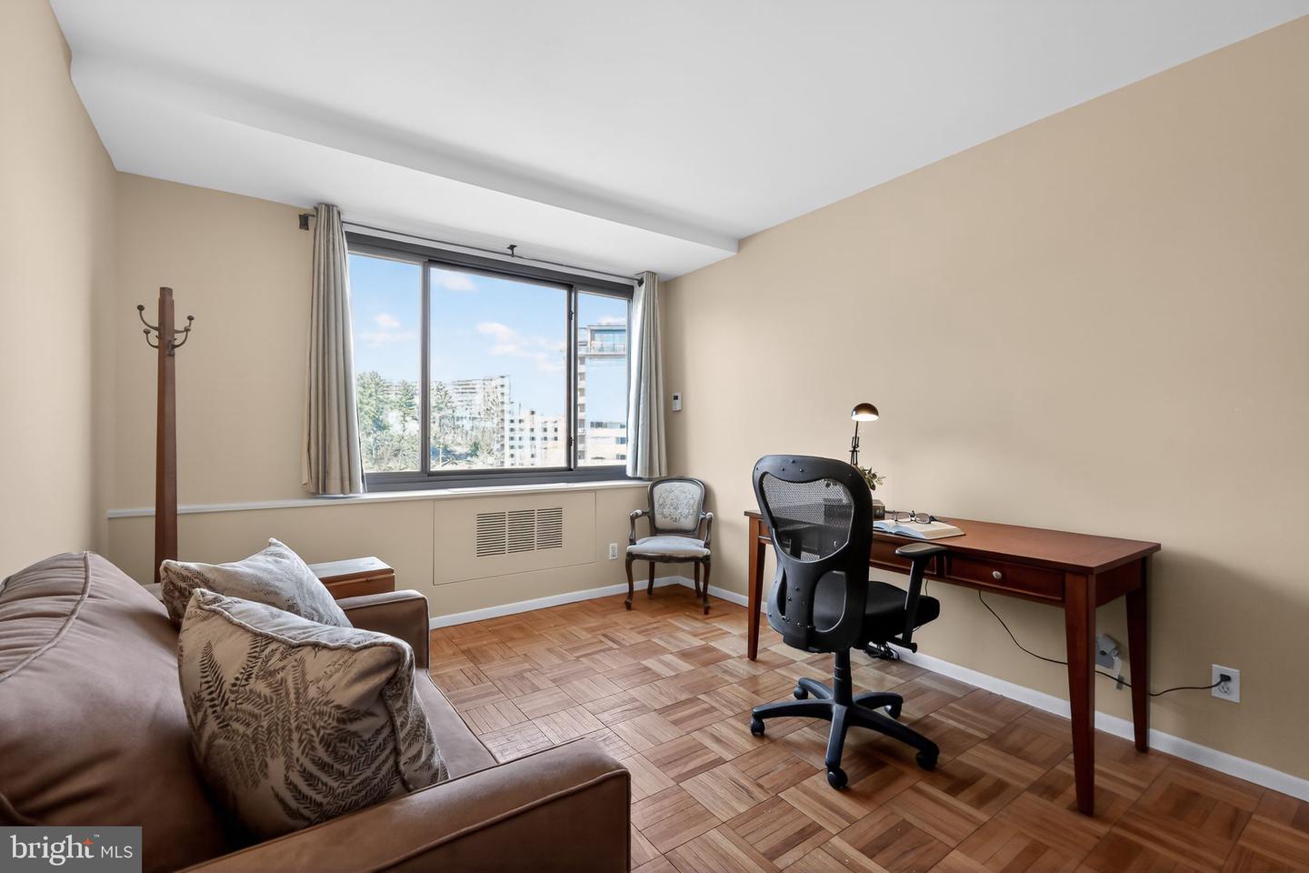 4200 CATHEDRAL AVE NW #1001, WASHINGTON, District Of Columbia 20016, 2 Bedrooms Bedrooms, 5 Rooms Rooms,1 BathroomBathrooms,Residential,For sale,4200 CATHEDRAL AVE NW #1001,DCDC2248142 MLS # DCDC2248142
