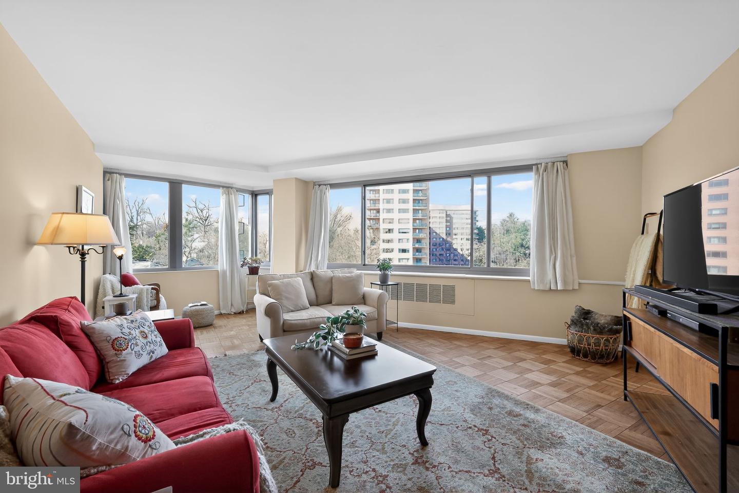 4200 CATHEDRAL AVE NW #1001, WASHINGTON, District Of Columbia 20016, 2 Bedrooms Bedrooms, 5 Rooms Rooms,1 BathroomBathrooms,Residential,For sale,4200 CATHEDRAL AVE NW #1001,DCDC2248142 MLS # DCDC2248142