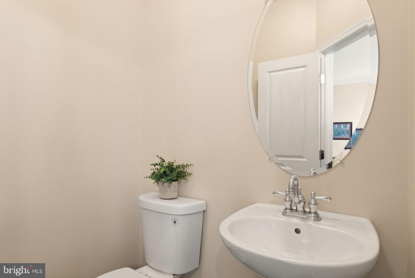 11863 BENTON LAKE RD, BRISTOW, Virginia 20136, 3 Bedrooms Bedrooms, ,3 BathroomsBathrooms,Residential,For sale,11863 BENTON LAKE RD,VAPW2113440 MLS # VAPW2113440