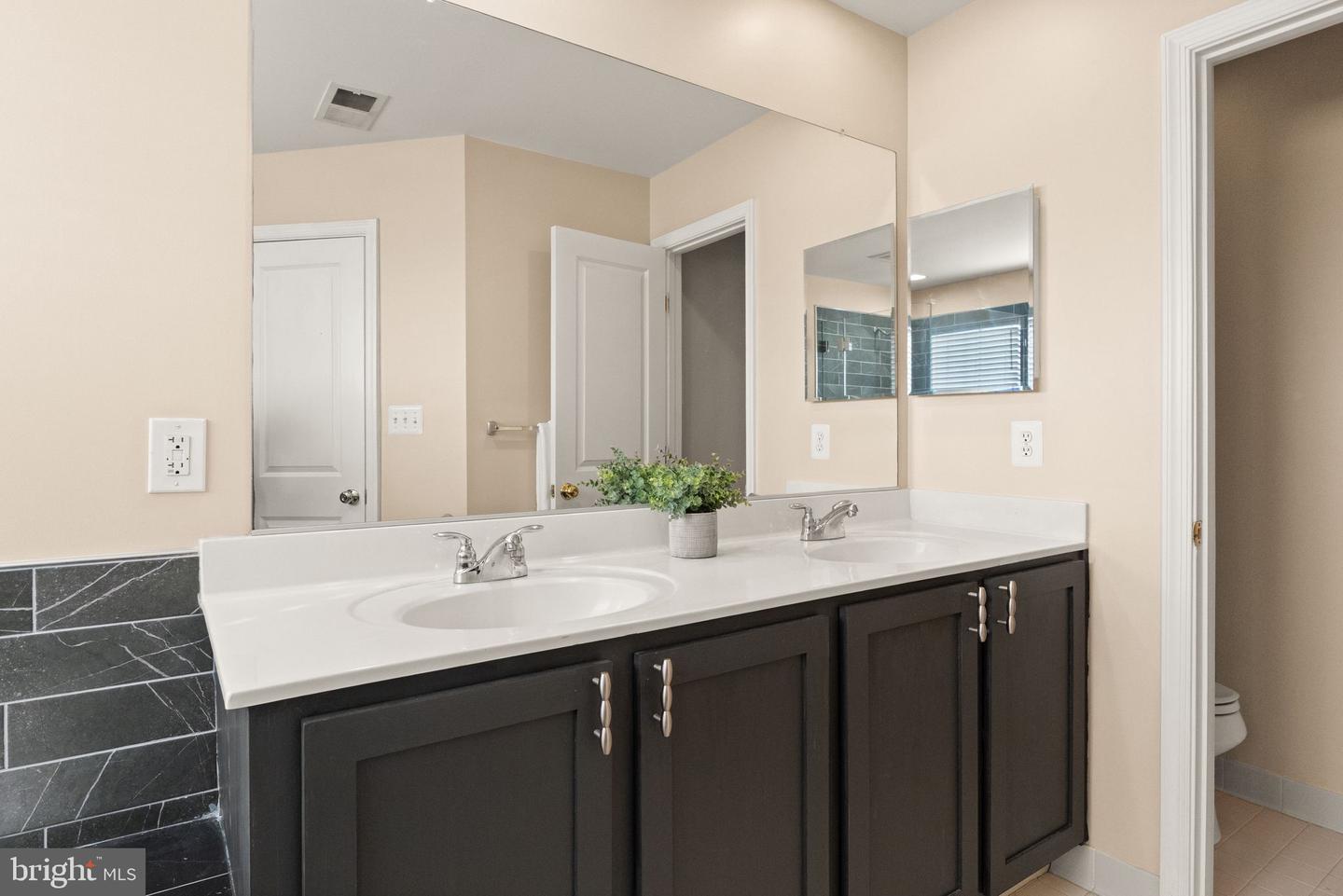 11863 BENTON LAKE RD, BRISTOW, Virginia 20136, 3 Bedrooms Bedrooms, ,3 BathroomsBathrooms,Residential,For sale,11863 BENTON LAKE RD,VAPW2113440 MLS # VAPW2113440