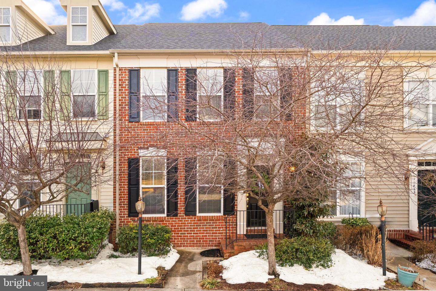 11863 BENTON LAKE RD, BRISTOW, Virginia 20136, 3 Bedrooms Bedrooms, ,3 BathroomsBathrooms,Residential,For sale,11863 BENTON LAKE RD,VAPW2113440 MLS # VAPW2113440