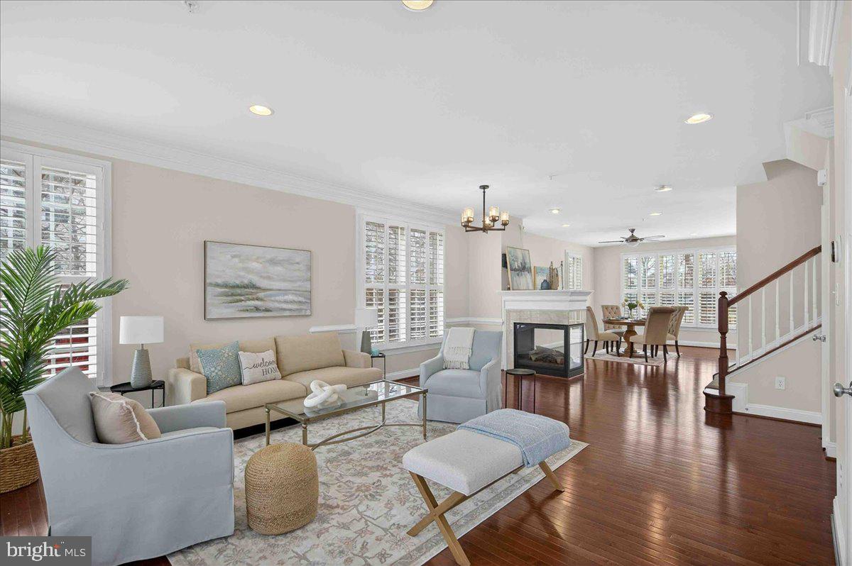 2081 HUTCHISON GROVE CT, FALLS CHURCH, Virginia 22043, 3 Bedrooms Bedrooms, ,2 BathroomsBathrooms,Residential,For sale,2081 HUTCHISON GROVE CT,VAFX2293160 MLS # VAFX2293160