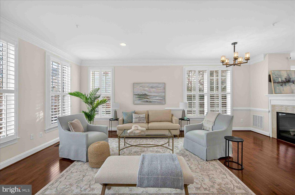 2081 HUTCHISON GROVE CT, FALLS CHURCH, Virginia 22043, 3 Bedrooms Bedrooms, ,2 BathroomsBathrooms,Residential,For sale,2081 HUTCHISON GROVE CT,VAFX2293160 MLS # VAFX2293160