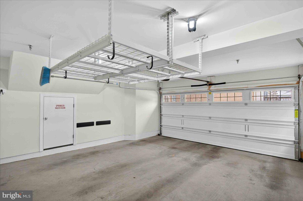 2081 HUTCHISON GROVE CT, FALLS CHURCH, Virginia 22043, 3 Bedrooms Bedrooms, ,2 BathroomsBathrooms,Residential,For sale,2081 HUTCHISON GROVE CT,VAFX2293160 MLS # VAFX2293160