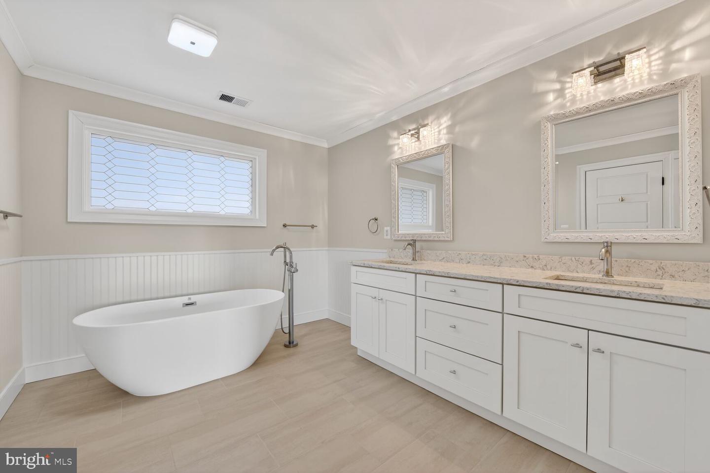 7405 STORM CT, FALLS CHURCH, Virginia 22043, 5 Bedrooms Bedrooms, ,5 BathroomsBathrooms,Residential,For sale,7405 STORM CT,VAFX2293208 MLS # VAFX2293208