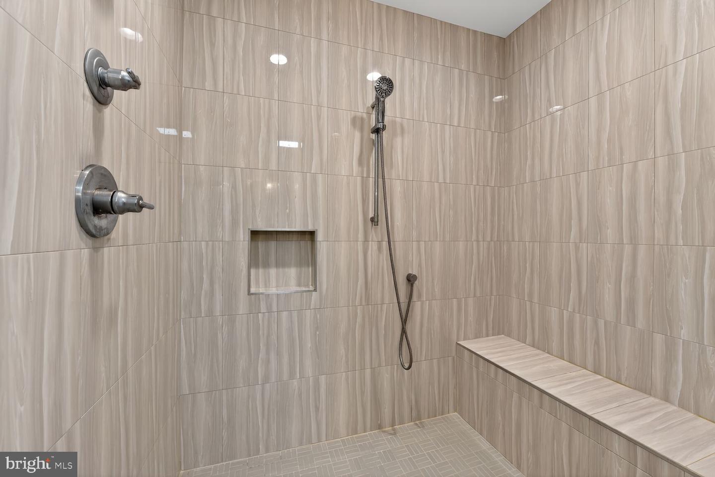 7405 STORM CT, FALLS CHURCH, Virginia 22043, 5 Bedrooms Bedrooms, ,5 BathroomsBathrooms,Residential,For sale,7405 STORM CT,VAFX2293208 MLS # VAFX2293208