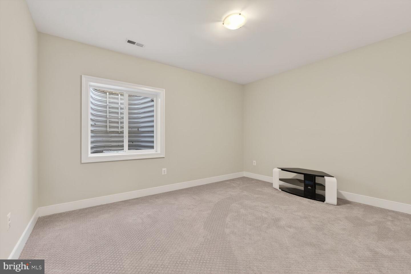 7405 STORM CT, FALLS CHURCH, Virginia 22043, 5 Bedrooms Bedrooms, ,5 BathroomsBathrooms,Residential,For sale,7405 STORM CT,VAFX2293208 MLS # VAFX2293208