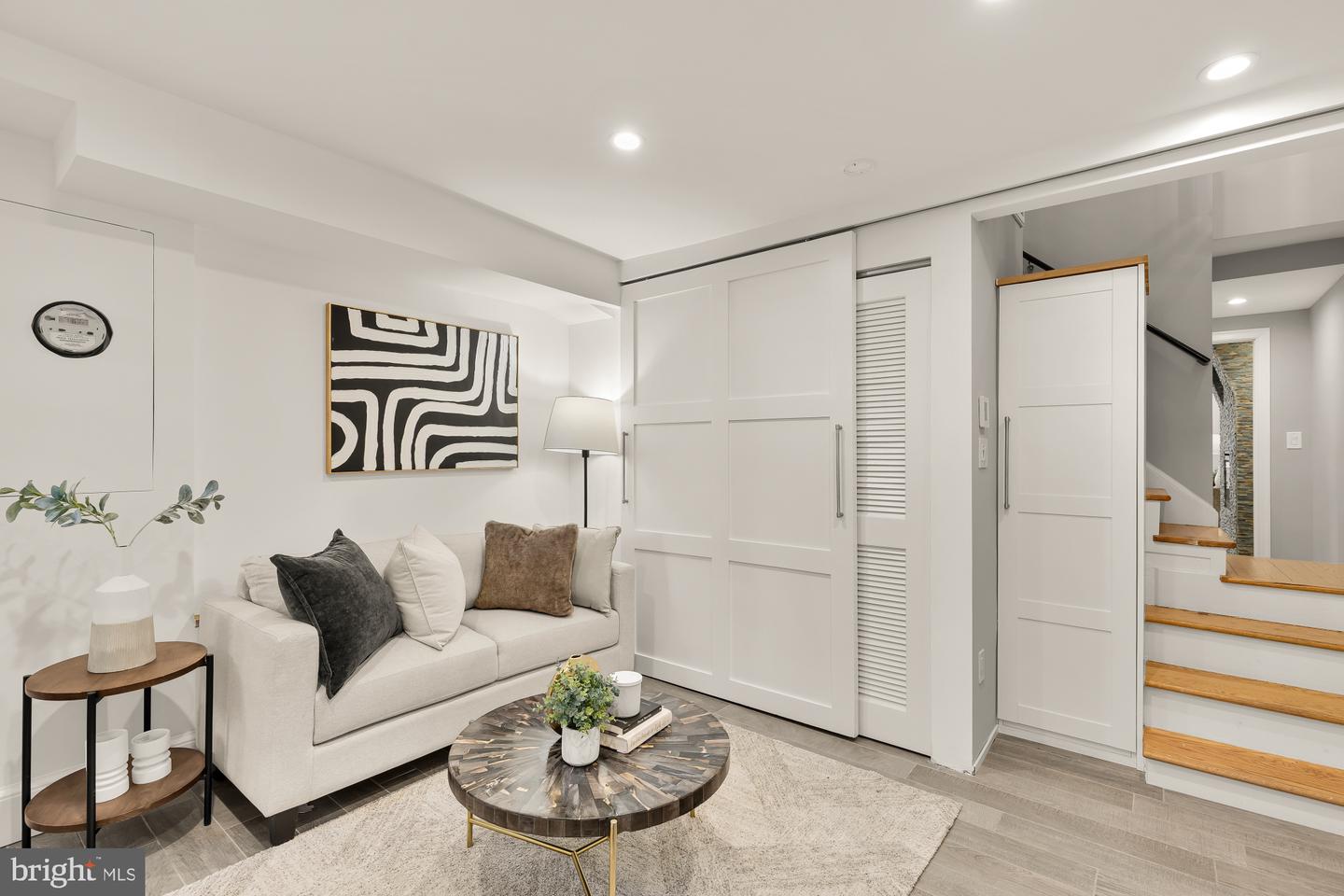 1561 33RD ST NW, WASHINGTON, District Of Columbia 20007, 3 Bedrooms Bedrooms, ,3 BathroomsBathrooms,Residential,For sale,1561 33RD ST NW,DCDC2248022 MLS # DCDC2248022