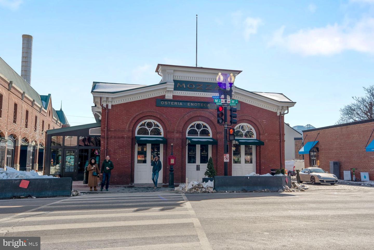1561 33RD ST NW, WASHINGTON, District Of Columbia 20007, 3 Bedrooms Bedrooms, ,3 BathroomsBathrooms,Residential,For sale,1561 33RD ST NW,DCDC2248022 MLS # DCDC2248022