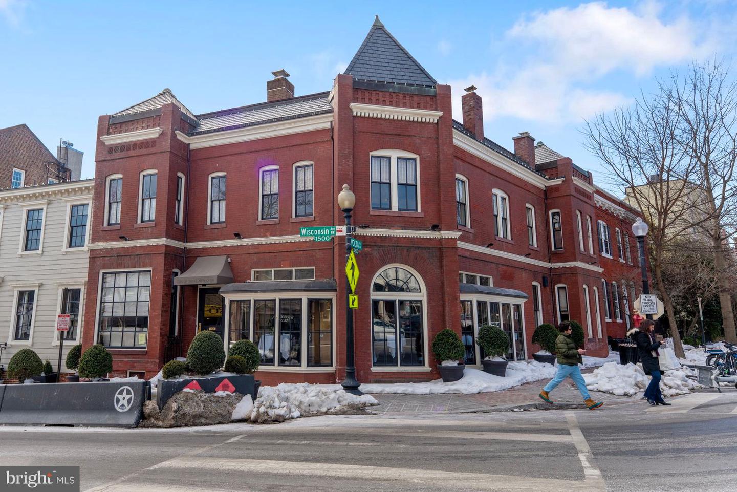 1561 33RD ST NW, WASHINGTON, District Of Columbia 20007, 3 Bedrooms Bedrooms, ,3 BathroomsBathrooms,Residential,For sale,1561 33RD ST NW,DCDC2248022 MLS # DCDC2248022