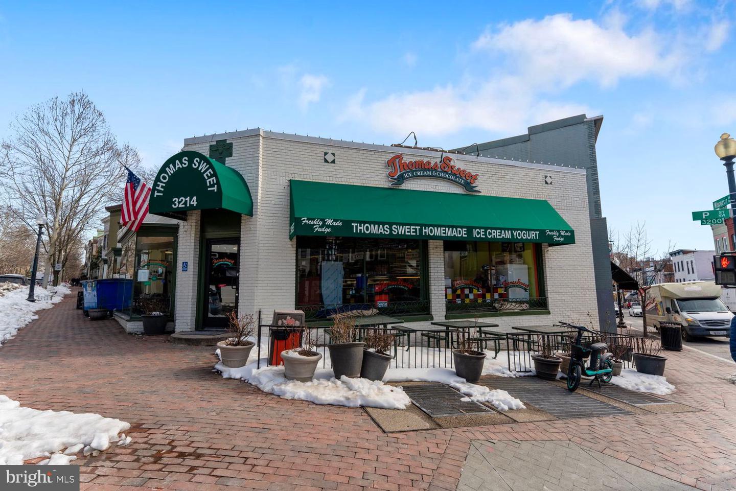 1561 33RD ST NW, WASHINGTON, District Of Columbia 20007, 3 Bedrooms Bedrooms, ,3 BathroomsBathrooms,Residential,For sale,1561 33RD ST NW,DCDC2248022 MLS # DCDC2248022