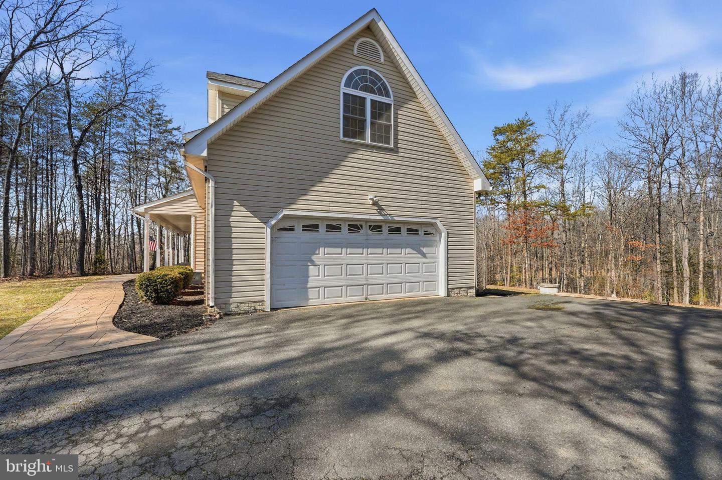 2171 TOWLES RD, MIDLAND, Virginia 22728, 4 Bedrooms Bedrooms, 13 Rooms Rooms,2 BathroomsBathrooms,Residential,For sale,2171 TOWLES RD,VAFQ2020756 MLS # VAFQ2020756