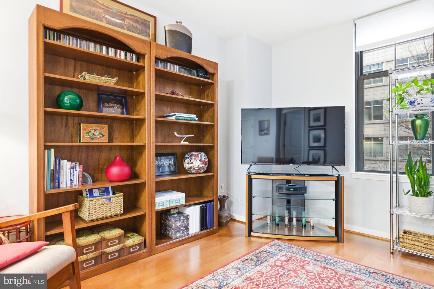 1021 N GARFIELD ST #404, ARLINGTON, Virginia 22201, 1 Bedroom Bedrooms, ,1 BathroomBathrooms,Residential,For sale,1021 N GARFIELD ST #404,VAAR2069384 MLS # VAAR2069384