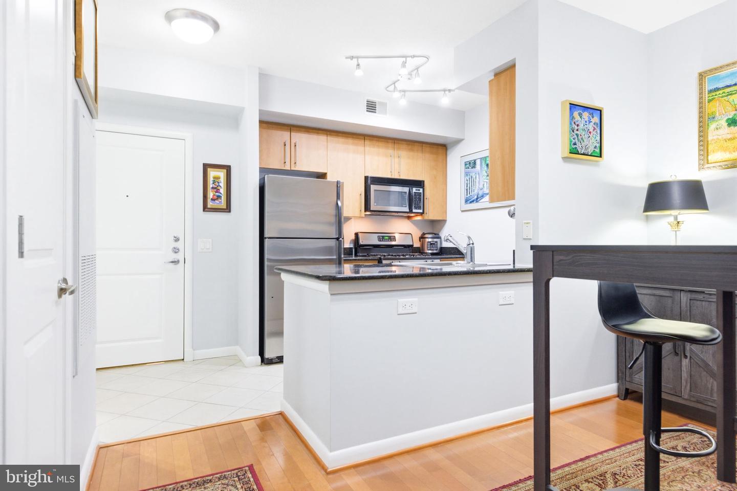 1021 N GARFIELD ST #404, ARLINGTON, Virginia 22201, 1 Bedroom Bedrooms, ,1 BathroomBathrooms,Residential,For sale,1021 N GARFIELD ST #404,VAAR2069384 MLS # VAAR2069384