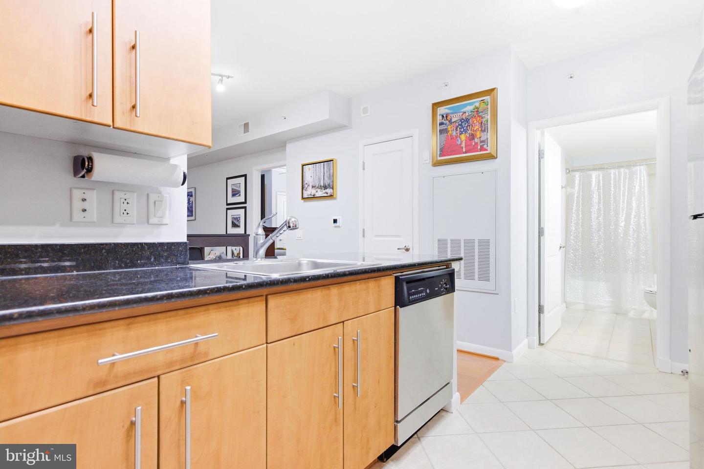 1021 N GARFIELD ST #404, ARLINGTON, Virginia 22201, 1 Bedroom Bedrooms, ,1 BathroomBathrooms,Residential,For sale,1021 N GARFIELD ST #404,VAAR2069384 MLS # VAAR2069384