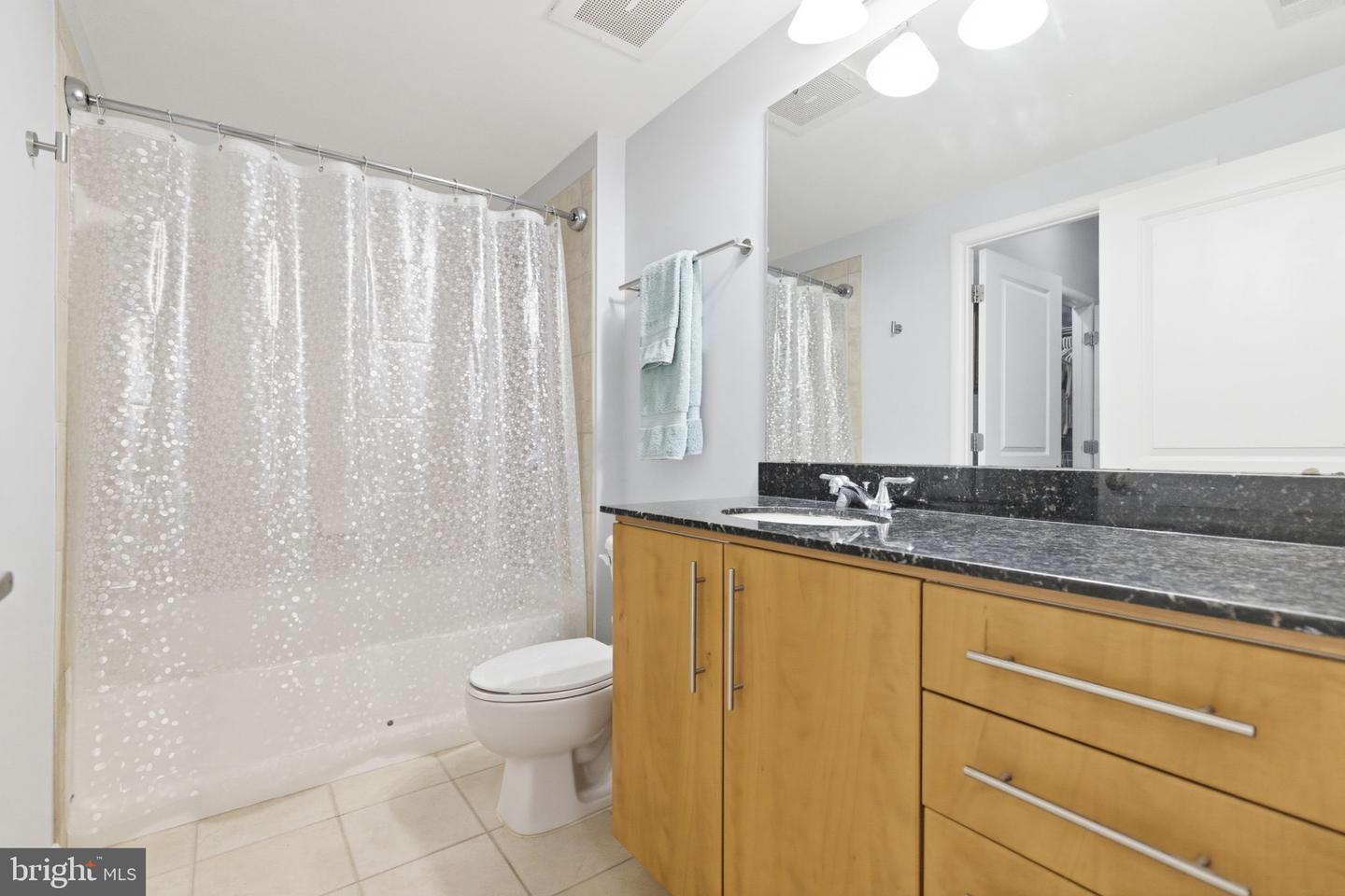 1021 N GARFIELD ST #404, ARLINGTON, Virginia 22201, 1 Bedroom Bedrooms, ,1 BathroomBathrooms,Residential,For sale,1021 N GARFIELD ST #404,VAAR2069384 MLS # VAAR2069384