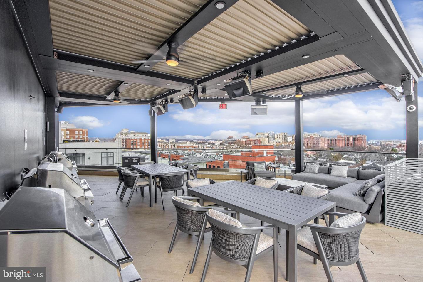 1021 N GARFIELD ST #404, ARLINGTON, Virginia 22201, 1 Bedroom Bedrooms, ,1 BathroomBathrooms,Residential,For sale,1021 N GARFIELD ST #404,VAAR2069384 MLS # VAAR2069384