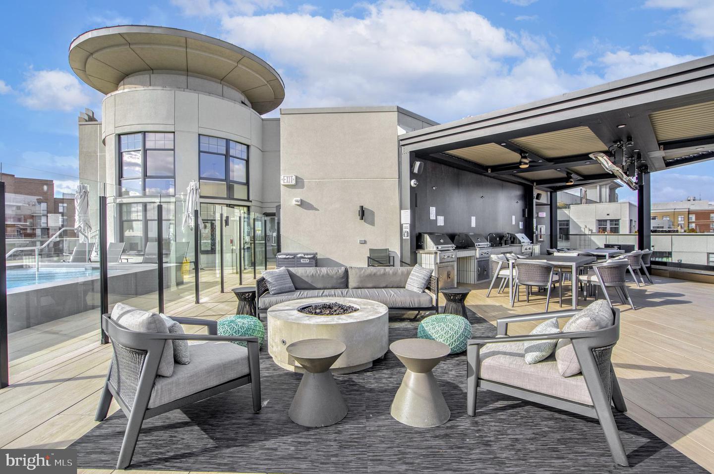 1021 N GARFIELD ST #404, ARLINGTON, Virginia 22201, 1 Bedroom Bedrooms, ,1 BathroomBathrooms,Residential,For sale,1021 N GARFIELD ST #404,VAAR2069384 MLS # VAAR2069384