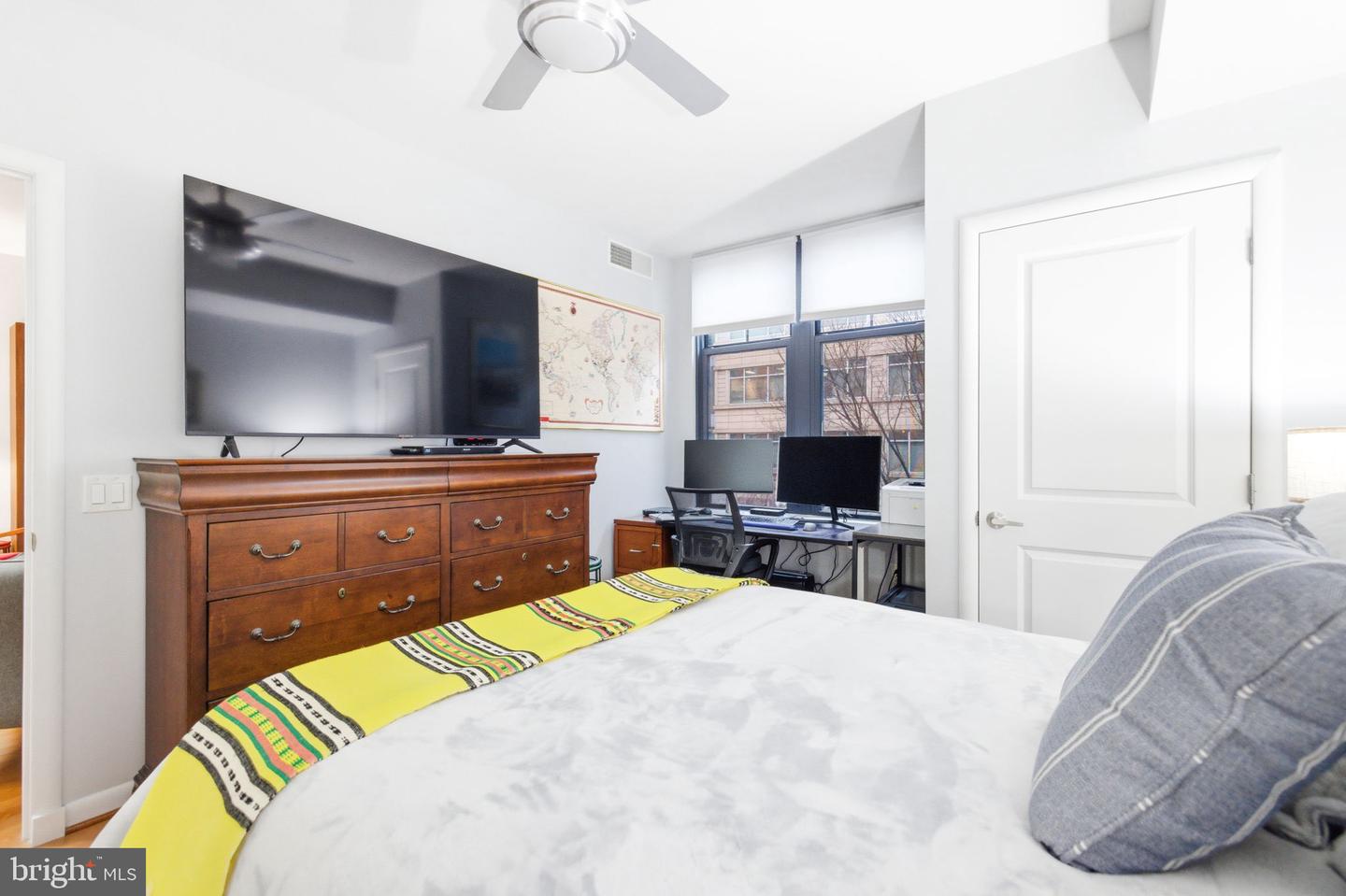 1021 N GARFIELD ST #404, ARLINGTON, Virginia 22201, 1 Bedroom Bedrooms, ,1 BathroomBathrooms,Residential,For sale,1021 N GARFIELD ST #404,VAAR2069384 MLS # VAAR2069384