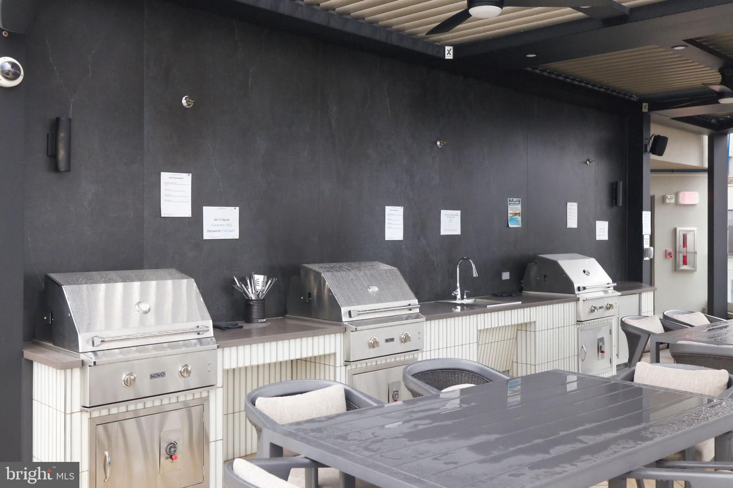 1021 N GARFIELD ST #404, ARLINGTON, Virginia 22201, 1 Bedroom Bedrooms, ,1 BathroomBathrooms,Residential,For sale,1021 N GARFIELD ST #404,VAAR2069384 MLS # VAAR2069384