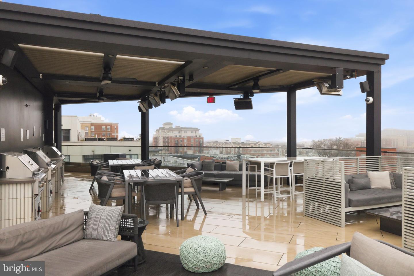 1021 N GARFIELD ST #404, ARLINGTON, Virginia 22201, 1 Bedroom Bedrooms, ,1 BathroomBathrooms,Residential,For sale,1021 N GARFIELD ST #404,VAAR2069384 MLS # VAAR2069384