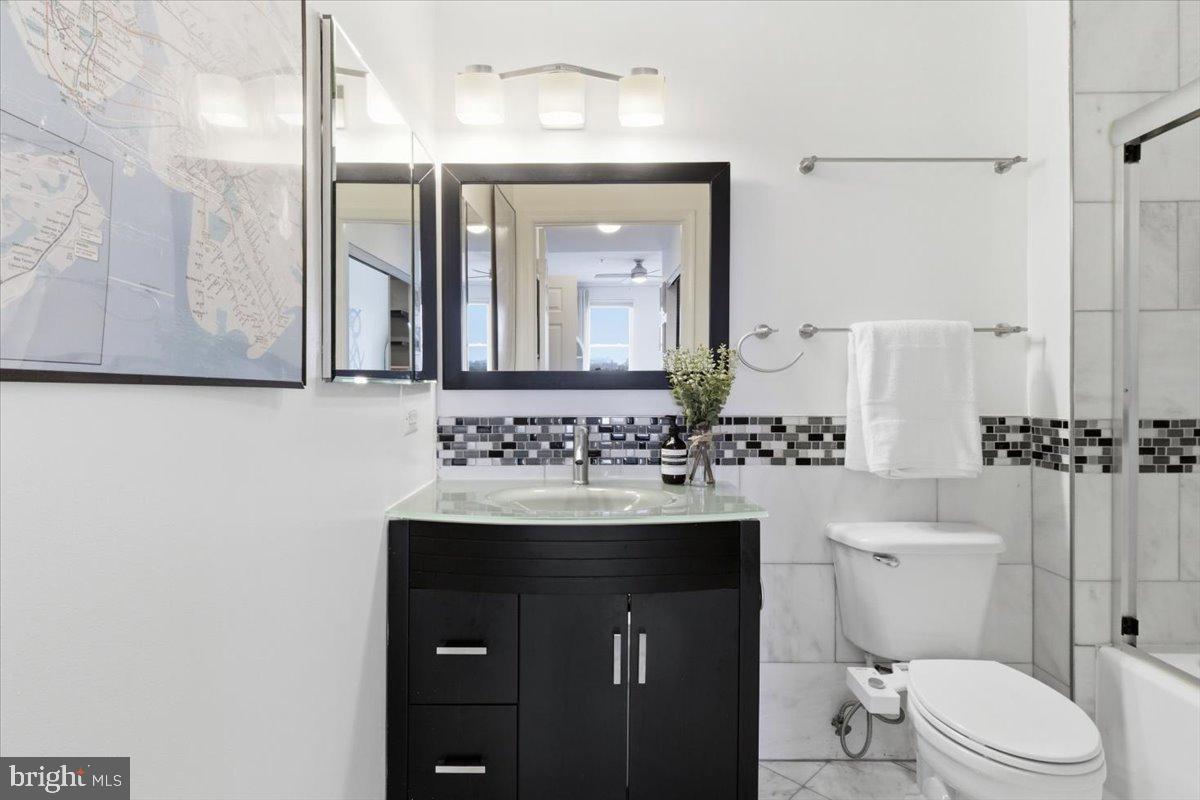 2001 12TH ST NW #406, WASHINGTON, District Of Columbia 20009, 2 Bedrooms Bedrooms, 4 Rooms Rooms,2 BathroomsBathrooms,Residential,For sale,2001 12TH ST NW #406,DCDC2248174 MLS # DCDC2248174 2001 12TH ST NW #406, WASHINGTON, District Of Columbia 20009, 2 Bedrooms Bedrooms, 4 Rooms Rooms,2 BathroomsBathrooms,Residential,For sale,2001 12TH ST NW #406,DCDC2248174 MLS # DCDC2248174