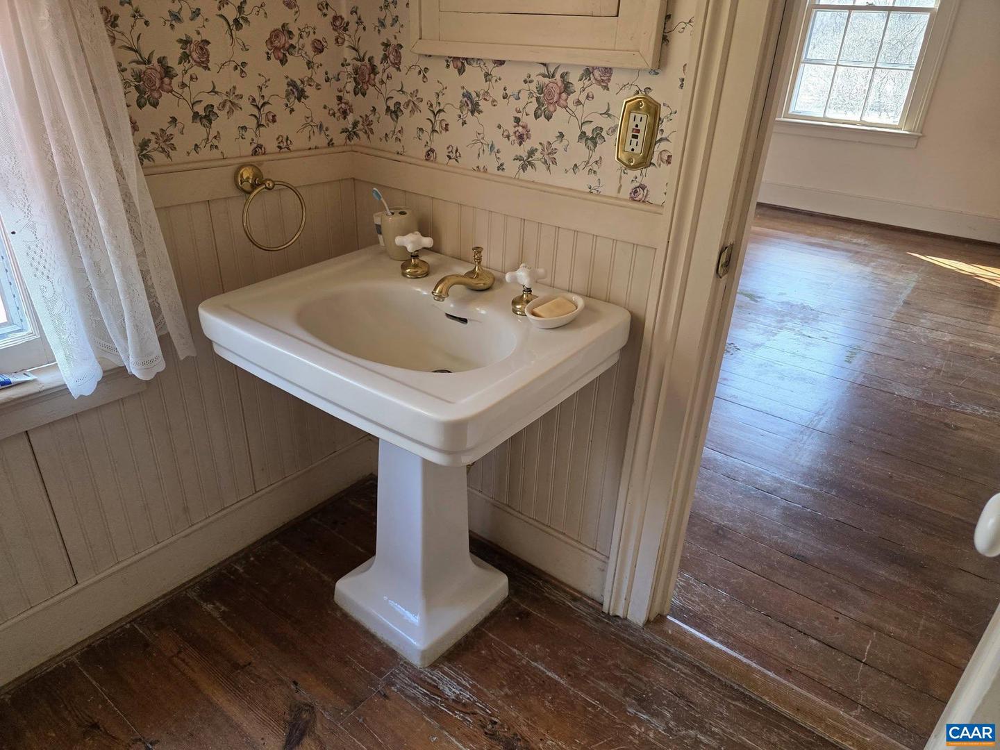 9451 BLACK WALNUT RUN RD, RHOADESVILLE, Virginia 22542, 4 Bedrooms Bedrooms, ,2 BathroomsBathrooms,Residential,For sale,9451 BLACK WALNUT RUN RD,673758 MLS # 673758