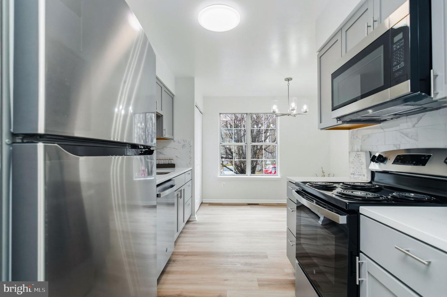 14816 MILLICENT CT, CENTREVILLE, Virginia 20120, 3 Bedrooms Bedrooms, ,3 BathroomsBathrooms,Residential,For sale,14816 MILLICENT CT,VAFX2293224 MLS # VAFX2293224