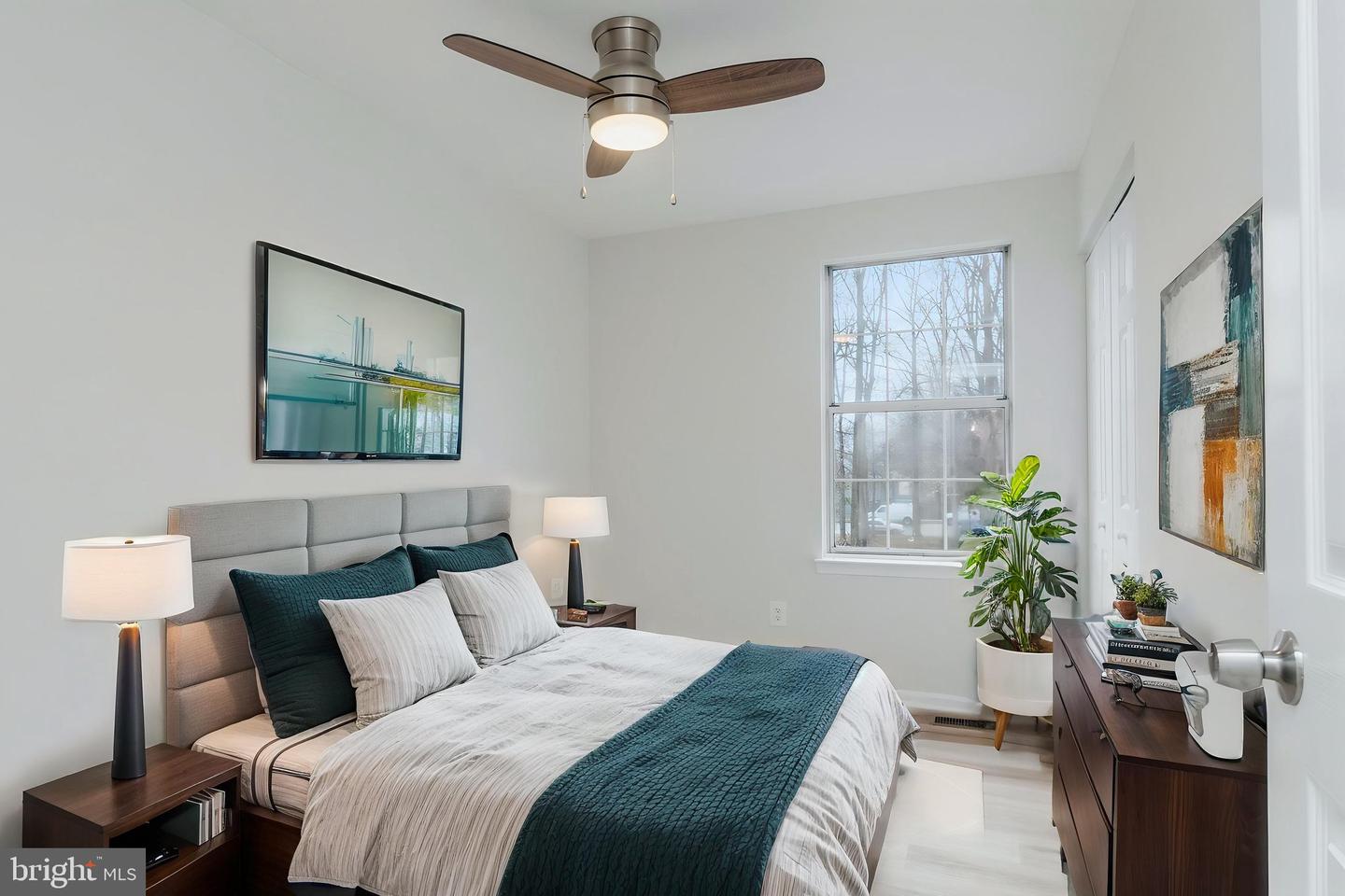 14816 MILLICENT CT, CENTREVILLE, Virginia 20120, 3 Bedrooms Bedrooms, ,3 BathroomsBathrooms,Residential,For sale,14816 MILLICENT CT,VAFX2293224 MLS # VAFX2293224