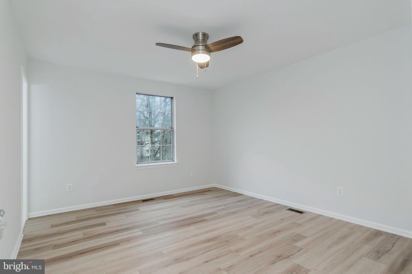 14816 MILLICENT CT, CENTREVILLE, Virginia 20120, 3 Bedrooms Bedrooms, ,3 BathroomsBathrooms,Residential,For sale,14816 MILLICENT CT,VAFX2293224 MLS # VAFX2293224