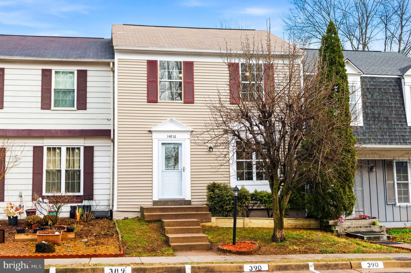 14816 MILLICENT CT, CENTREVILLE, Virginia 20120, 3 Bedrooms Bedrooms, ,3 BathroomsBathrooms,Residential,For sale,14816 MILLICENT CT,VAFX2293224 MLS # VAFX2293224