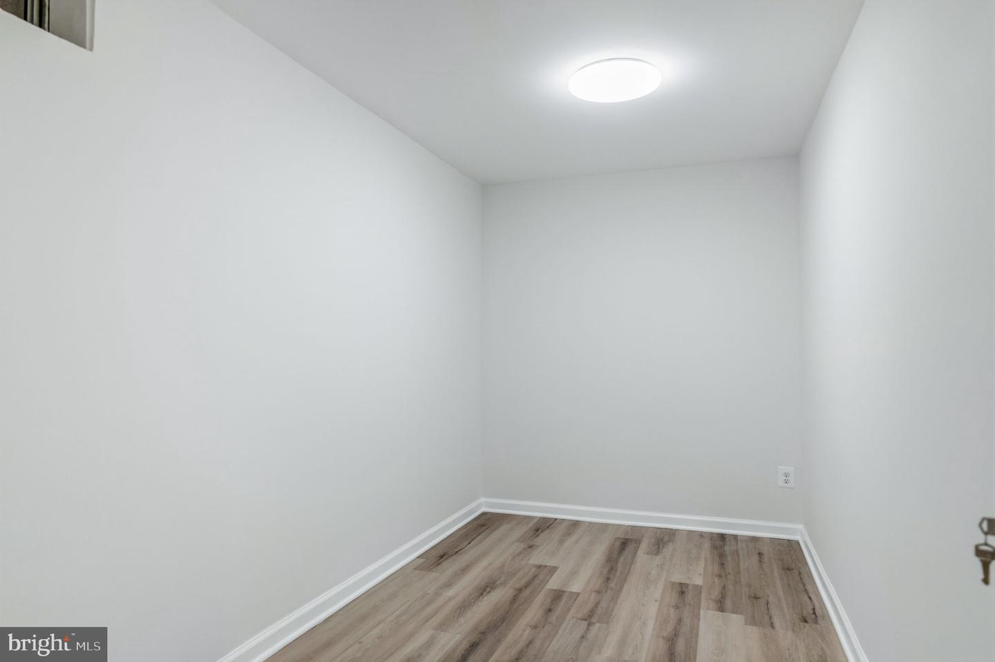 14816 MILLICENT CT, CENTREVILLE, Virginia 20120, 3 Bedrooms Bedrooms, ,3 BathroomsBathrooms,Residential,For sale,14816 MILLICENT CT,VAFX2293224 MLS # VAFX2293224