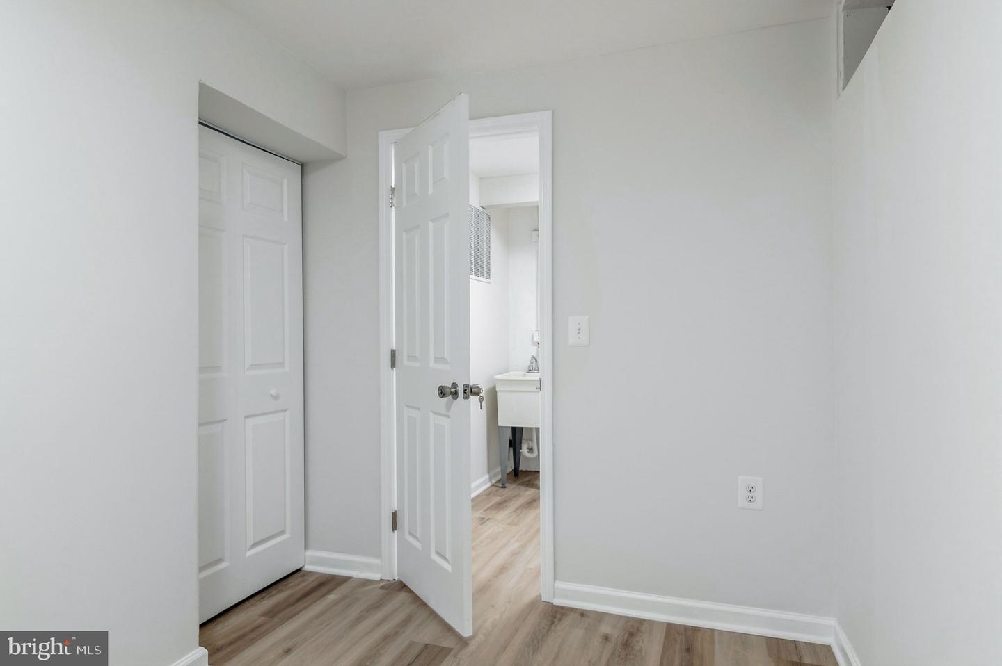 14816 MILLICENT CT, CENTREVILLE, Virginia 20120, 3 Bedrooms Bedrooms, ,3 BathroomsBathrooms,Residential,For sale,14816 MILLICENT CT,VAFX2293224 MLS # VAFX2293224