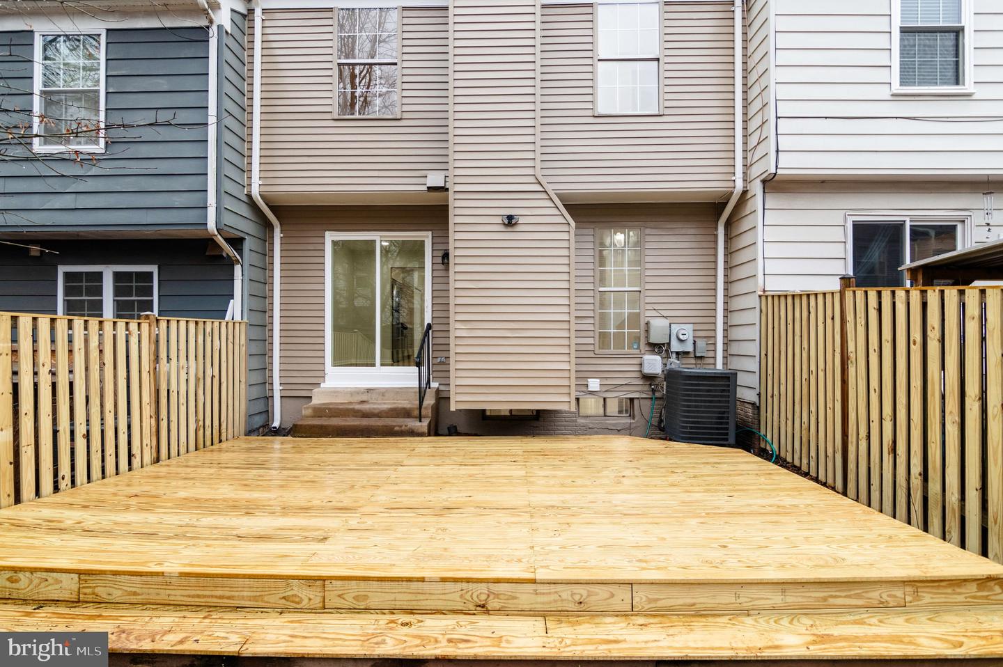 14816 MILLICENT CT, CENTREVILLE, Virginia 20120, 3 Bedrooms Bedrooms, ,3 BathroomsBathrooms,Residential,For sale,14816 MILLICENT CT,VAFX2293224 MLS # VAFX2293224