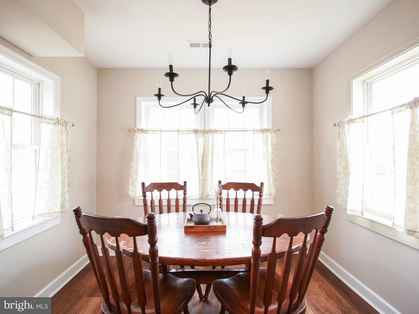 324 MINERAL AVE, MINERAL, Virginia 23117, 3 Bedrooms Bedrooms, ,2 BathroomsBathrooms,Residential,For sale,324 MINERAL AVE,VALA2009362 MLS # VALA2009362