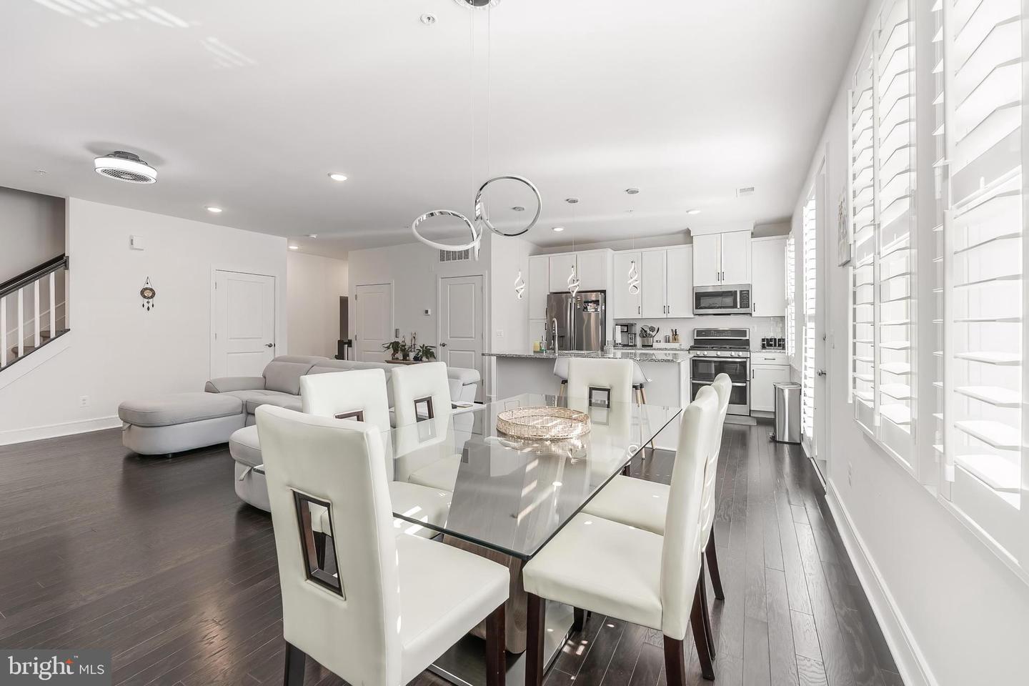 42881 LITTLEHALES TER, ASHBURN, Virginia 20148, 3 Bedrooms Bedrooms, ,2 BathroomsBathrooms,Residential,For sale,42881 LITTLEHALES TER,VALO2116950 MLS # VALO2116950